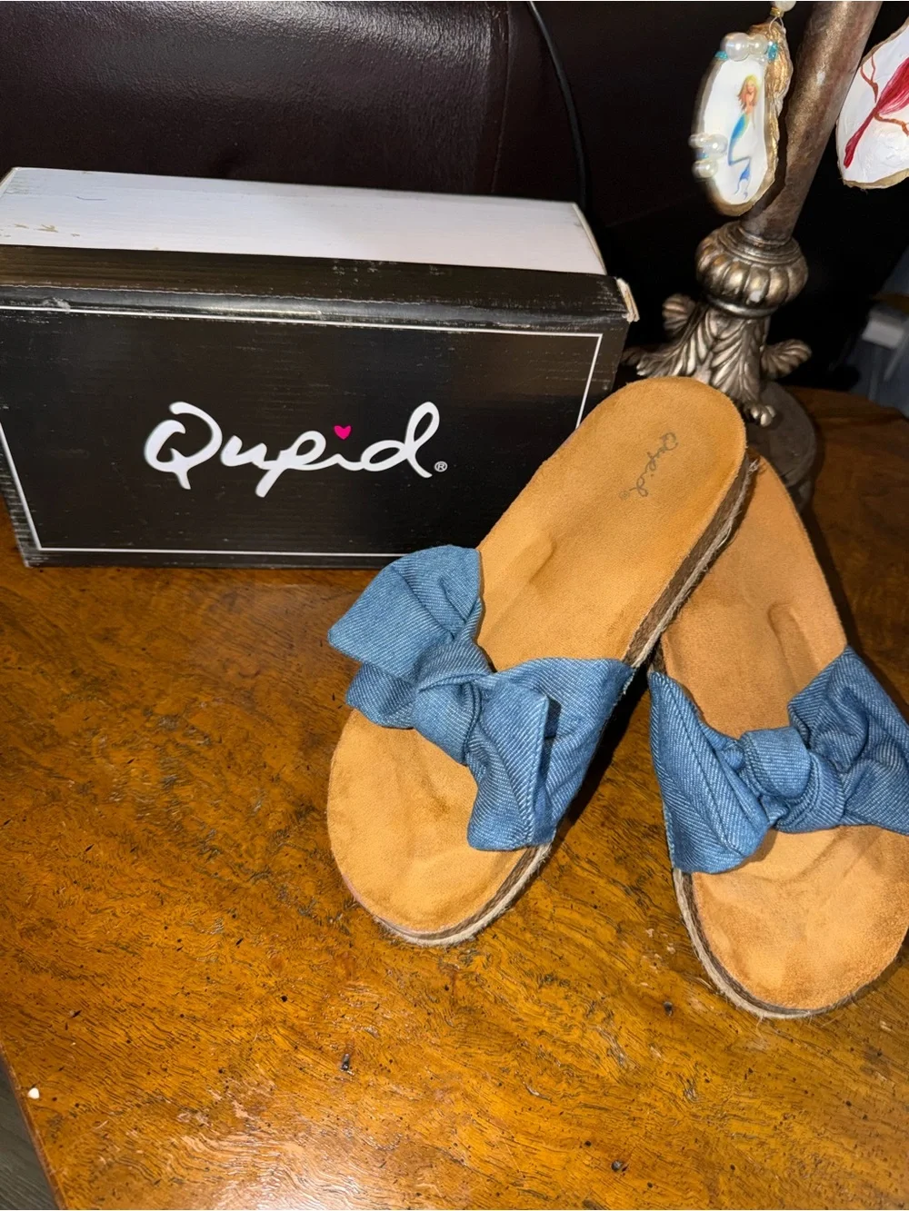 Qupid Denim Bow Slide Mules in Blue Jean size 8